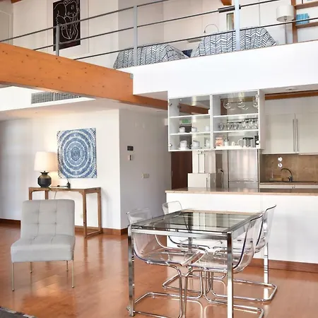 Architect-designed Loft In A Historic Hilltop Neighborhood Apartment
